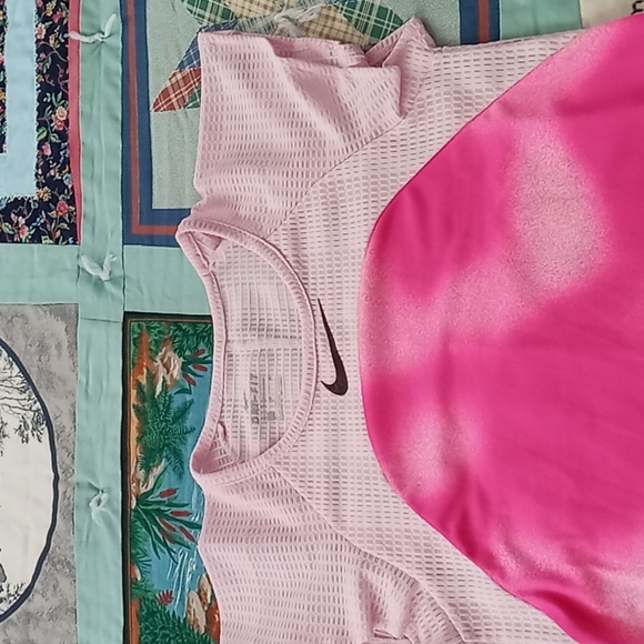 NWOT,NIKE,Girl's,Dri-Fit,Gym/Athleisure,Pink,Tie-Dye,Top,Size M🩷 - Picture 5 of 9